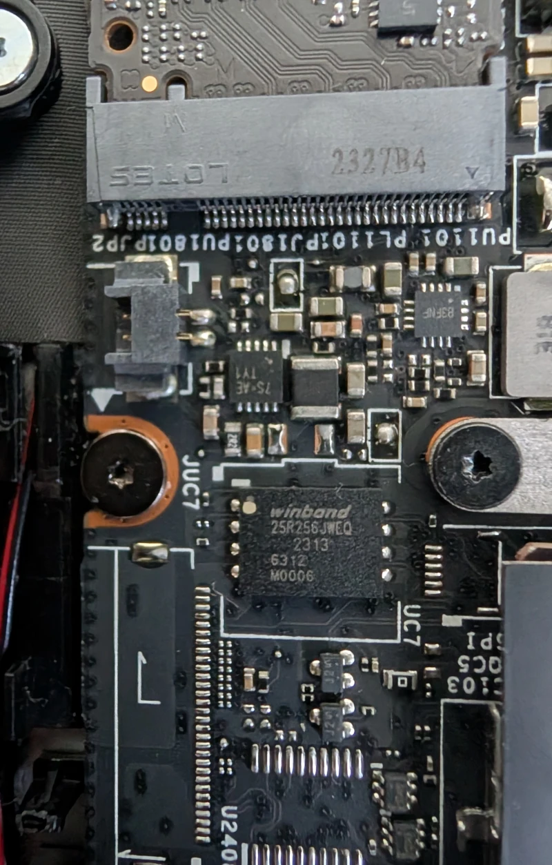 Чип BIOS на Framework 13" AMD 7040 series