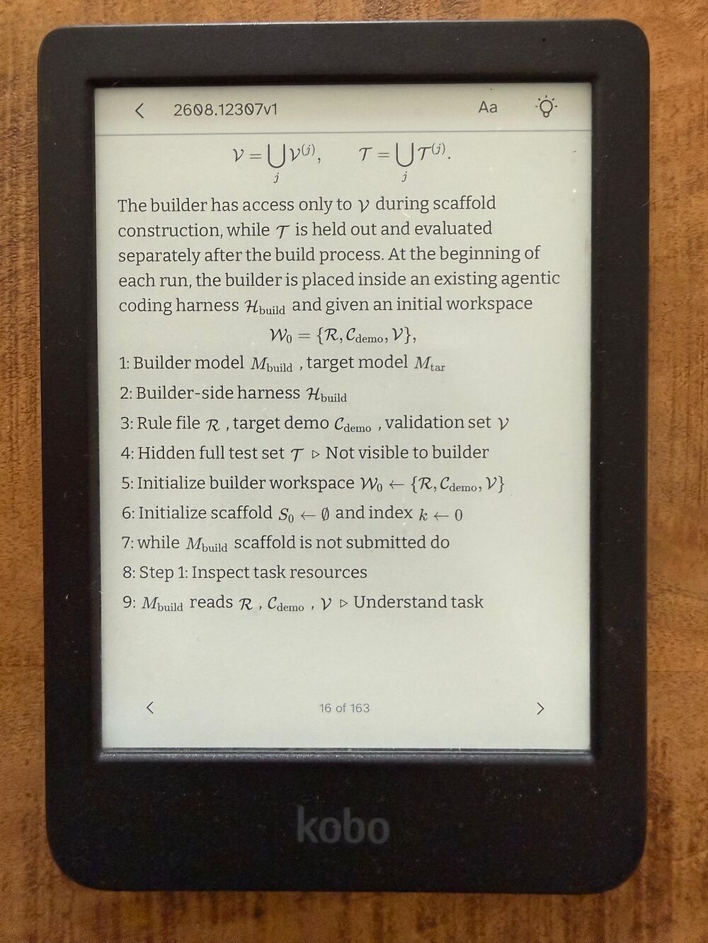Математические формулы и пронумерованный алгоритм из статьи arXiv на ридере Kobo