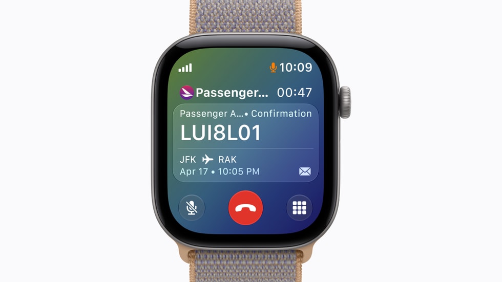 На Apple Watch Series 12 показана информация о Call Context о рейсе пользователя