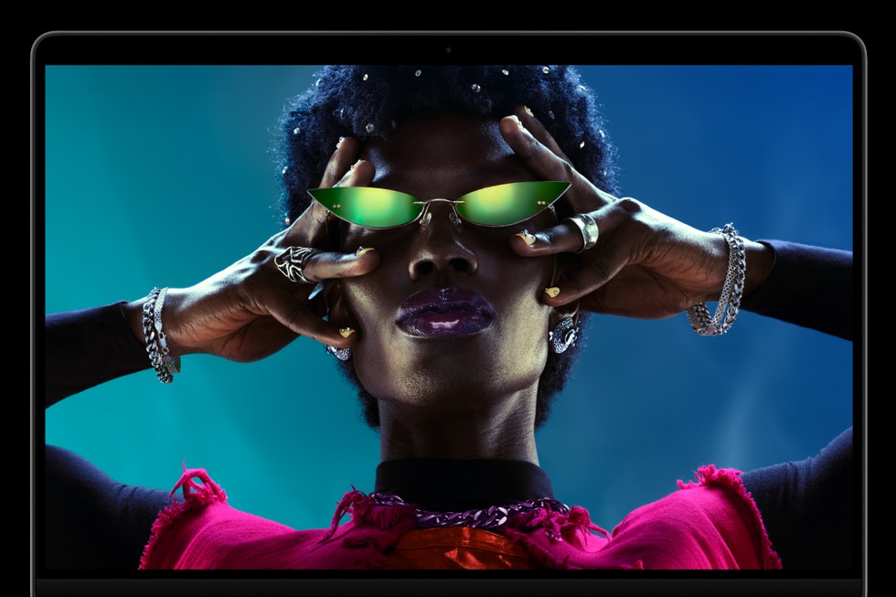 Дисплей Liquid Retina XDR представлен на 14-дюймовом MacBook Pro с M6.