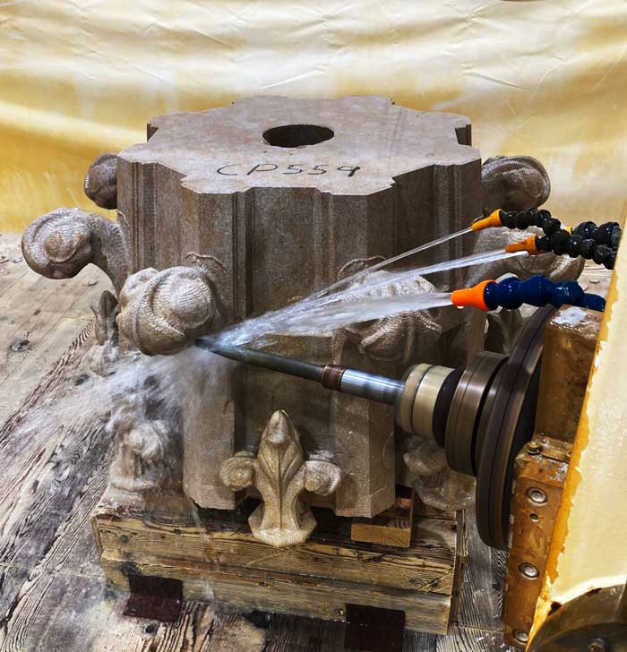 CNC резка готического шпиля монахами-кармелитами